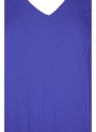 Kortärmad viskosklänning med v-ringning, Dazzling Blue, Packshot image number 2