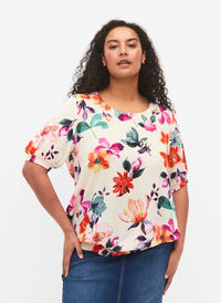 Blommig blus med smock, Buttercream Flower , Model