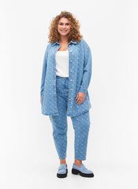 Mom fit Mille jeans med tryck, Light blue denim, Model
