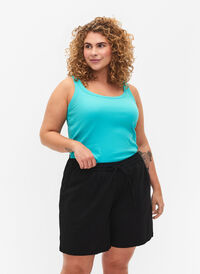 Lösa shorts i bomullsblandning med linne, Black, Model