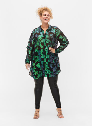 Lång skjorta i viskos med lurex, Black W. Green Lurex, Model image number 3