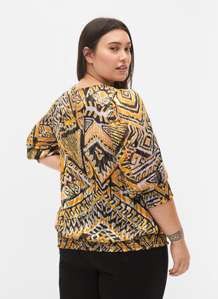 Mönstrad blus med smock och 3/4-ärmar, Yellow Aztec AOP, Model image number 1