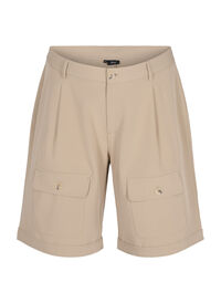 Shorts med påsydda fickor