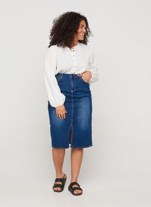 Knälång jeanskjol med slits, Dark blue denim, Model image number 3