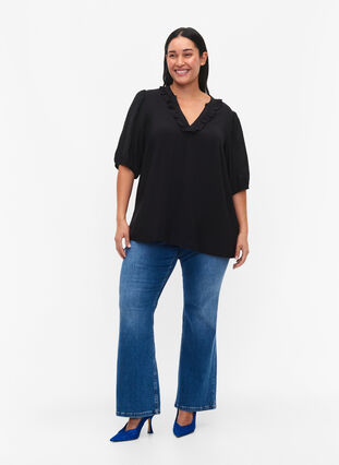 Blus i viskos med puffärm och volanger, Black, Model image number 2