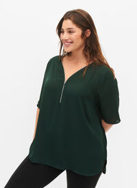 V-hals blus med dragkedja, Scarab, Model