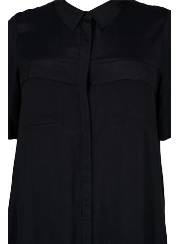 Kortärmad skjortklänning i viskos, Black, Packshot image number 2