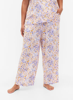 Lösa byxor i viskos med all-over mönster, Cameo Pink AOP, Model image number 2