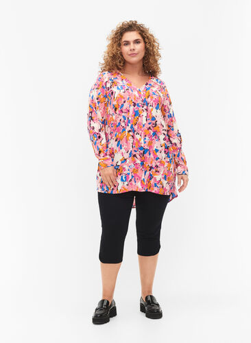 Lång tryckt skjorta i viskos, Rosebloom GraphicAOP, Model image number 2