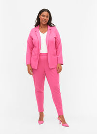 Croppade byxor med fickor, Shocking Pink, Model