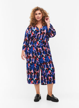 Löst sittande culotte-byxor i viskos, Colorful Animal, Model image number 0