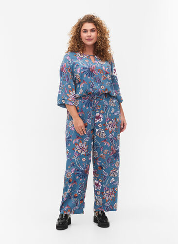 Byxor med lös passform i viskos med tryck, Smoke Blue Paisley, Model image number 0