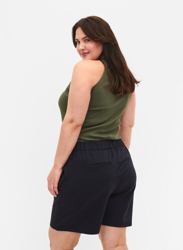 Maddison short med normal passform, Night Sky, Model image number 1