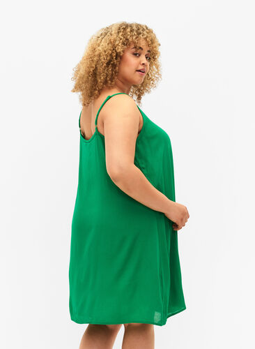 Enfärgad slipklänning i viskos, Jolly Green, Model image number 1