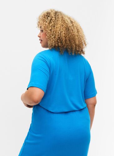 T-shirt i viskos med ribbstruktur, Ibiza Blue, Model image number 1