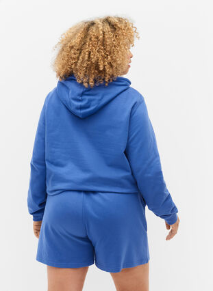 Sweatshirtshorts med fickor, Dazzling Blue, Model image number 1