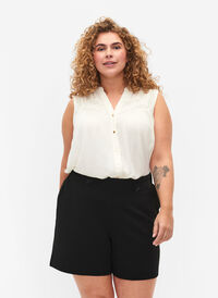 Shorts med fickor och lös passform, Black, Model
