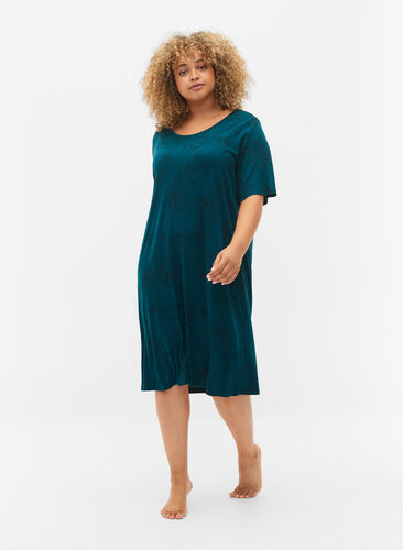 Tryckt nattlinne i viskos, Deep Teal Flower, Model image number 2