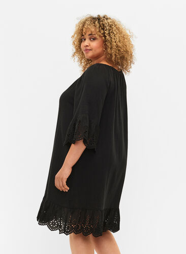 Bomullsklänning med broderi anglaise, Black, Model image number 1