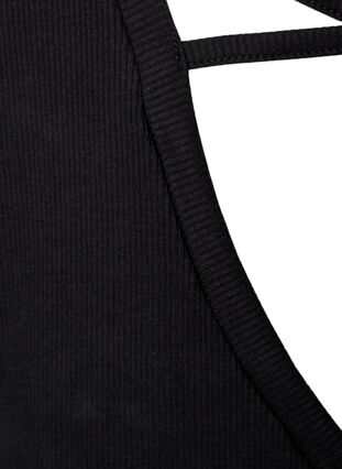 Kortärmad träningstopp med djup ringning i ryggen, Black, Packshot image number 2