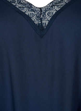 Topp i viskos med spets, Navy Blazer, Packshot image number 2