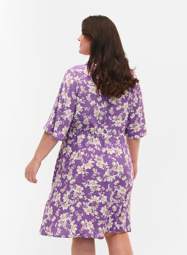 Klänning med halvlång ärm och blommigt tryck i viskos, Purple Flower AOP, Model image number 1
