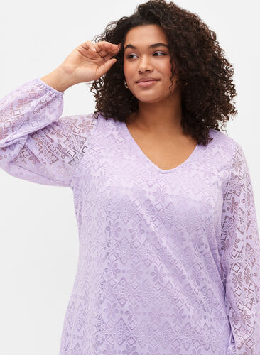 V-ringad klänning i spets med långa ärmar, Pastel Lilac, Model image number 2