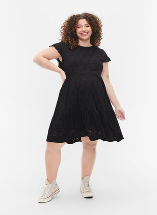 Klänning för gravida med broderi anglaise med amningsfunktion, Black, Model image number 3