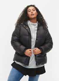 Kort pufferjacka med huva, Black, Model