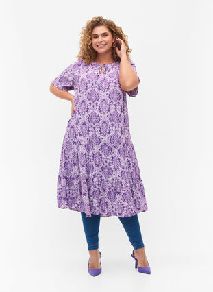 Kortärmad viskosklänning med mönster, D. Lavender Oriental, Model image number 2