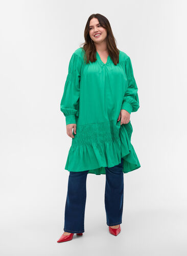 Långärmad viskosklänning med smockdetaljer, Mint, Model image number 2