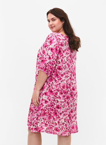 A-linjeskuren blommig klänning i viskos, Pink Flower Rain, Model image number 1