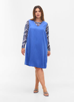 Spencerklänning med v-ringad hals, Dazzling Blue, Model image number 2