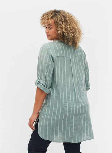 Randig skjorta med V-ringad hals, Balsam Green Stripe, Model image number 1