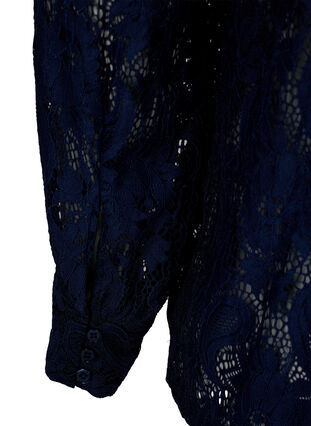 Blus i spets med volangdetaljer, Navy, Packshot image number 3